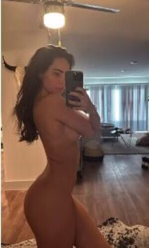 Ashley Vallandingham's pic #427995