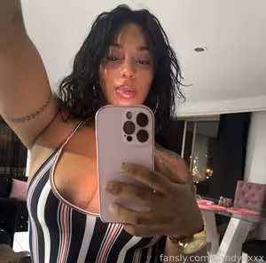 Candyaxxx's pic #fy_693162826730053632_0