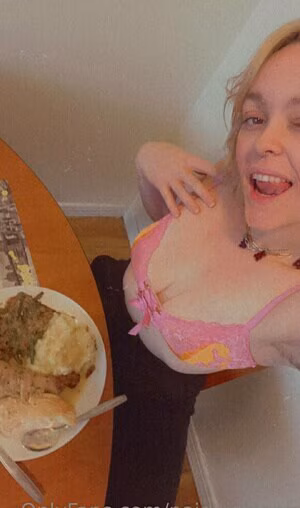 Paigeisblank's pic #3651987