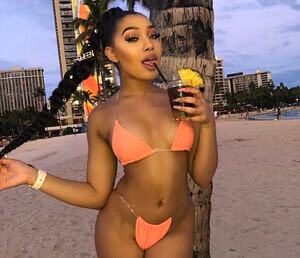 Bubble Booty's pic #750905