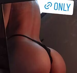 Munique Brum's pic #3332884