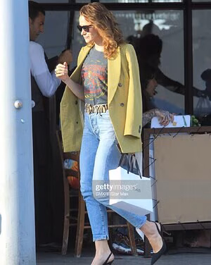 Shantel VanSanten's pic #4191939