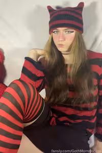 GothMommyJess's pic #fy_748656820339351555_4