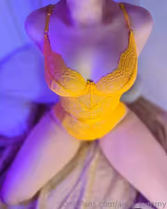 aura_yummy's pic #of_605333209_4