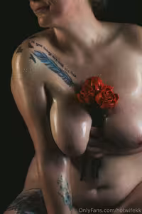 Hotwifekk's pic #of_1632842390_0