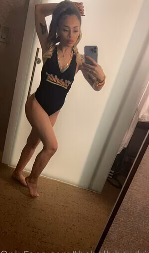 Thehollyhendrix's pic #4601038